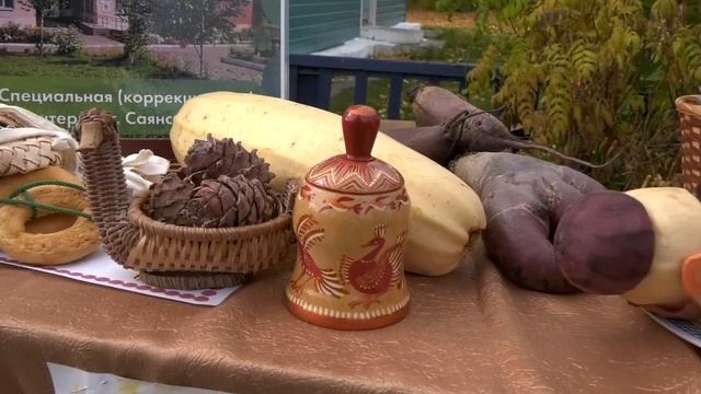 Ярмарка урожая в школе-интернате посёлка Целинные Земли. смотреть онлайн