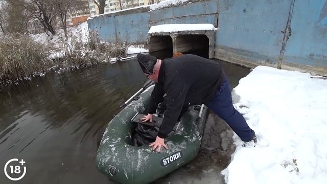 VLOG ● В коллектор НА ЛОДКАХ | BIG BRO посвящение в диггеры ! смотреть онлайн