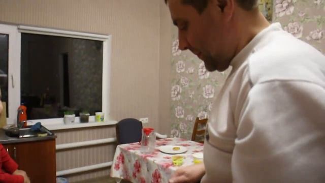 ЧТО ДЯТЛЫ СДЕЛАЛИ / СЕБЯ ВСПОМИНАЮ / КАКОЙ КРАСИВЫЙ / РЕМОНТ В СТАРОМ ДОМЕ смотреть онлайн