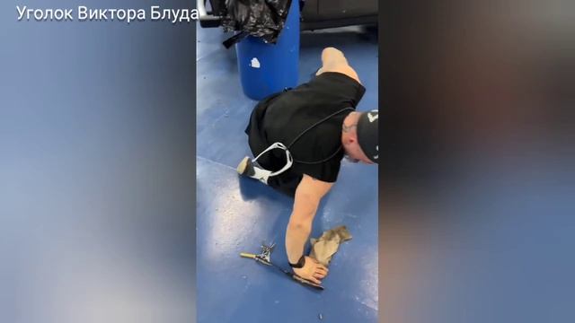 Виктор Блуд сломал АК-47 ? смотреть онлайн