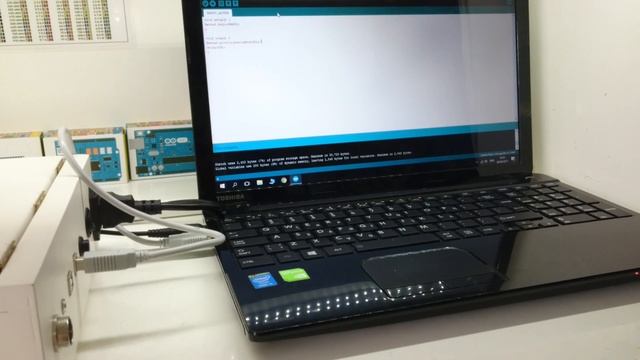 Arduino Muscle Sensor (EMG) Tutorial смотреть онлайн