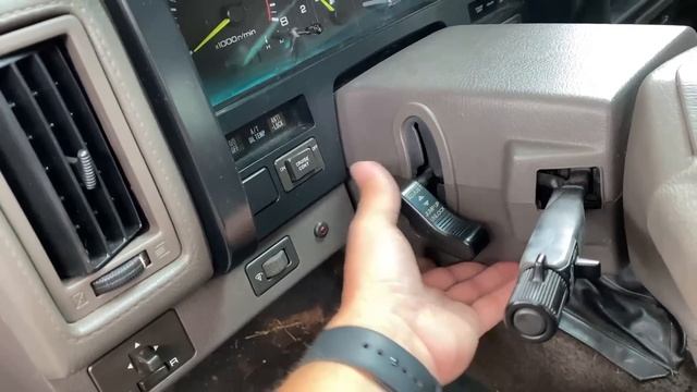 NISSAN D21, ESSA É A PRIMEIRA FRONTIER DA HISTÓRIA!! смотреть онлайн