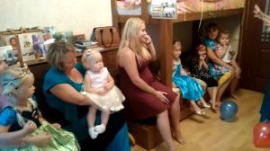 день рождения Мисс Лизы Анна  и Эльза в гостях