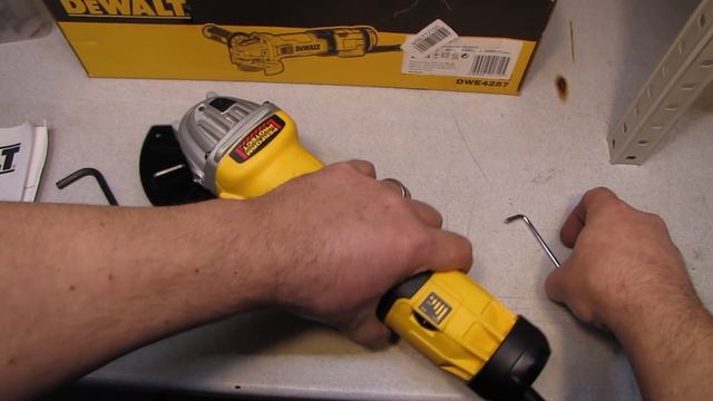 DEWALT DWE4257