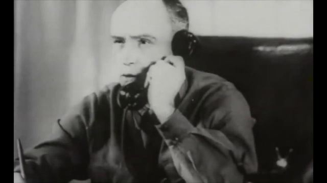 где много глупостей делается, там очень умных людей искать надо смотреть онлайн