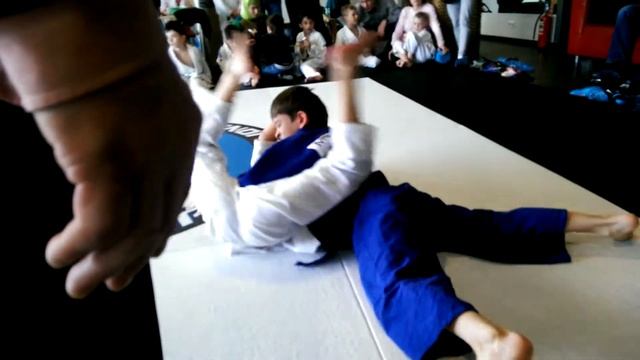 Бросок. Семь лет Шапишка. Клуб чемпион смотреть онлайн