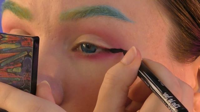 полностью меняю внешность трижды смотреть онлайн