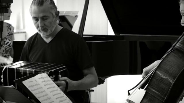Eskar Trio meets Paolo Russo (Video clip) смотреть онлайн