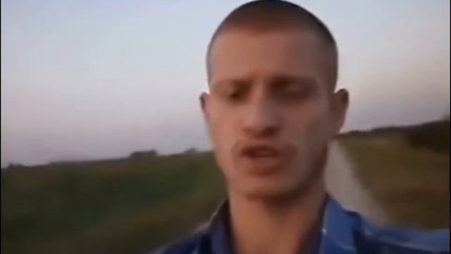 Той хто йде до річки смотреть онлайн