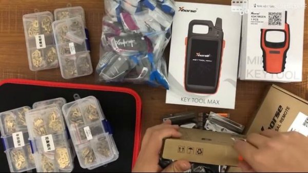 Xhorse VVDI Key Tool Max Key Programmer with VVDI Mini OBD Tool 8A Non-smart Key Adapter forToyota