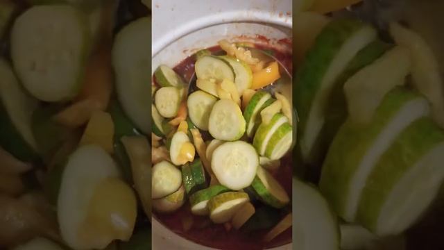 Огурцы на зиму. Огуречо.