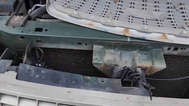 Ford Expedition - FRONT GRILL REPLACEMENT / REMOVAL (2003 - 2006) смотреть онлайн