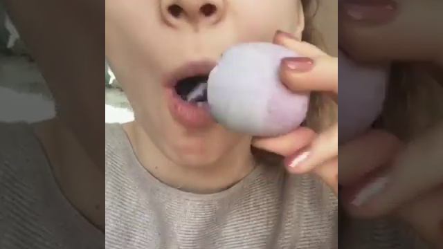 Ем мел 😙😋/ в форме яиц смотреть онлайн