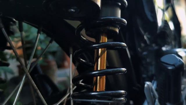 Cinematic Yamaha RX135 with MI 10T Pro смотреть онлайн