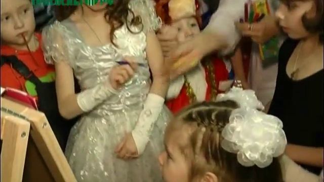 Новогодний праздник в детской поликлинике №2 смотреть онлайн