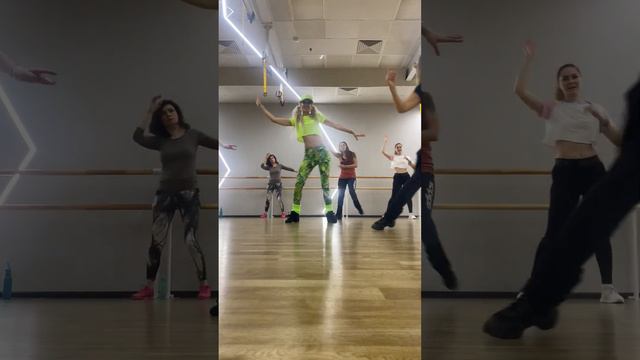 Новый dance номер скоро будет готов! смотреть онлайн
