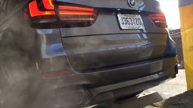 2015 - F15 BMW X5 35i Msport Stock Exhaust - Cold Start And Revs.