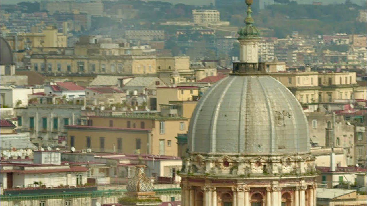 Антиквариат в антиквариате и... с боку бантик.