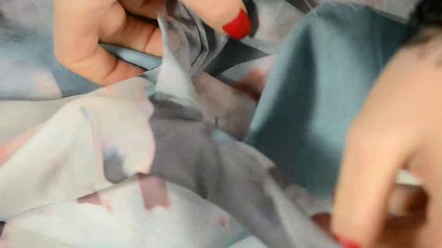 ХЛОПКОВАЯ ТКАНЬ БЕЛОГО ОТТЕНКА В АБСТРАКТНЫЕ РАЗМЫТЫЕ ПЯТНА смотреть онлайн