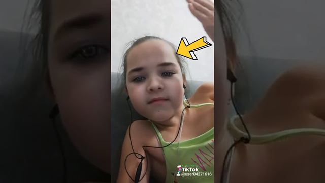 Решила примерить цветные линзы!!! Ну как? Какой цвет лучше смотреть онлайн