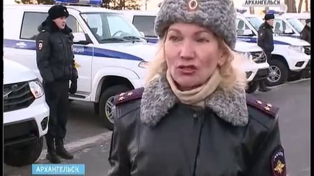 Сотрудники УВД в профессиональный праздник получили ключи от новых служебных автомобилей