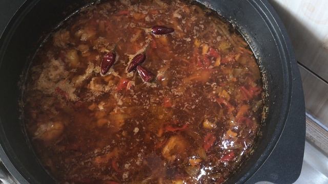 Узбекские блюда. Суп лапша с пельменями и фрикадельками - Угра чучвара. смотреть онлайн