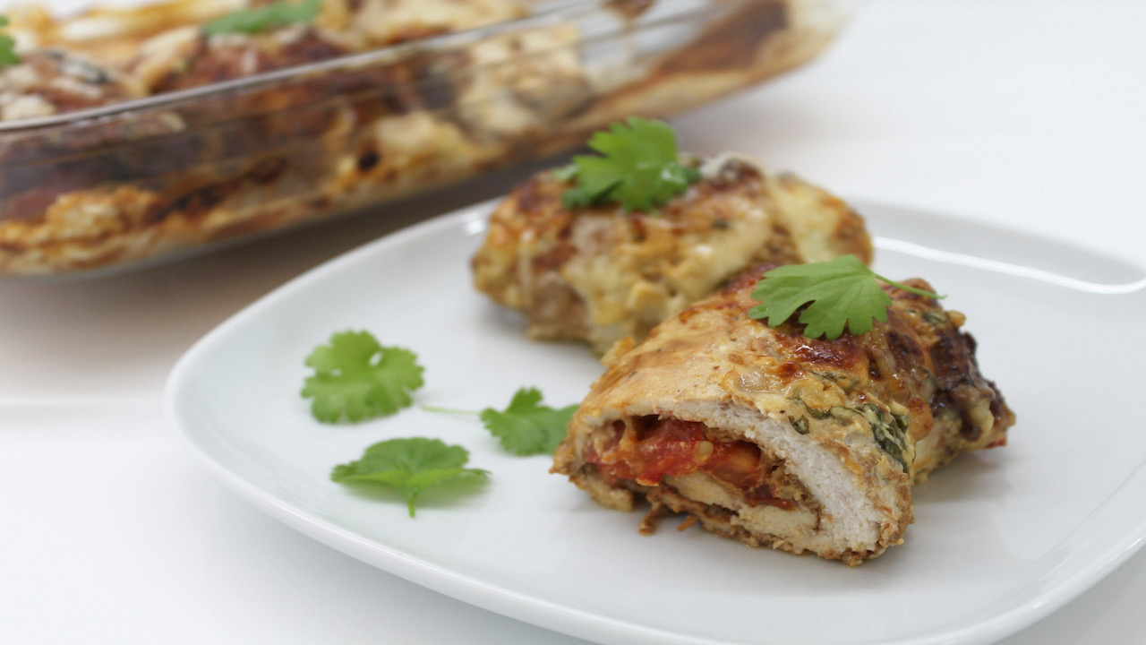 Всегда удачный вариант горячего блюда! Куриные рулетики? Ну очень Вкусно! смотреть онлайн