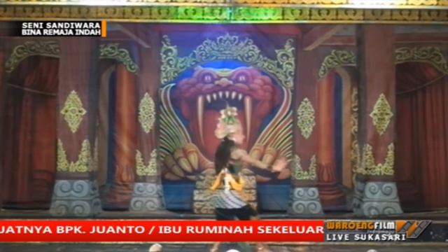INAPPROPRIATE ARTS DANCE WEST JAVA TARIAN KHAS INDRAMAYU DALAM PERTUNJUKAN HD 720 25p Video смотреть онлайн