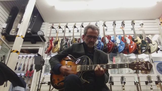 Ibanez LGB30 -Nicola Mingo da Your Music- Playing "New Step" From BLUES TRAVEL(Alfa Music) смотреть онлайн