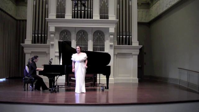 Shelby Claire performs Salamander by Johannes Brahms смотреть онлайн