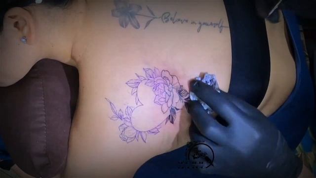 Floral Tattoo смотреть онлайн