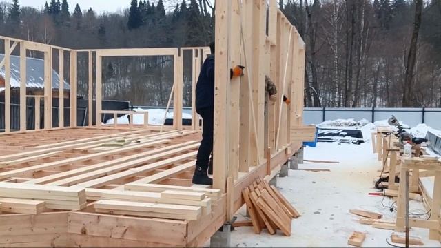 89014445715 я бригадир мне 48лет занимаюсь строительством все виды работ звоните договоримся смотреть онлайн