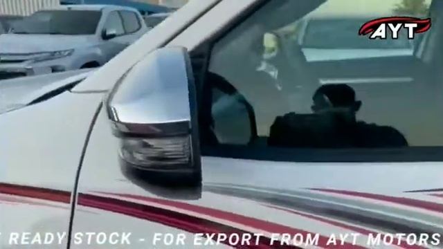 TOYOTA HILUX смотреть онлайн