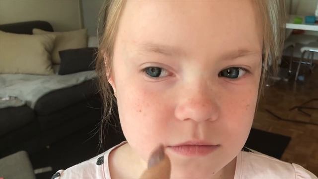 VLOG : ПЕРВЫЙ РАЗ НАДЕЛИ ЦВЕТНЫЕ ЛИНЗЫ / SUPER GLAZKI СУПЕР АКЦИЯ смотреть онлайн