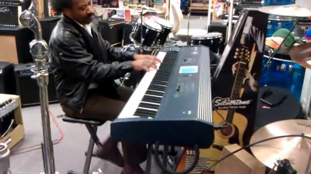 atomic Music Triton Extreme смотреть онлайн