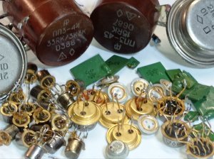 Генератор Г3-118. Пустой или нет. Разбор. Приборы - радиодетали - драгметаллы. Золото, палладий.