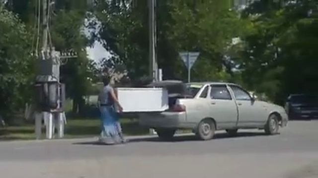 оригинальная транспортировка холодильника. смотреть онлайн