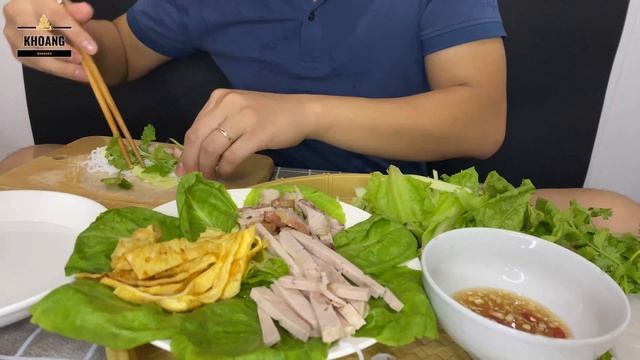 МУКБАНГ АСМР | На ужин вьетнамские блинчики с креветками, вьетнамский НЭМ смотреть онлайн