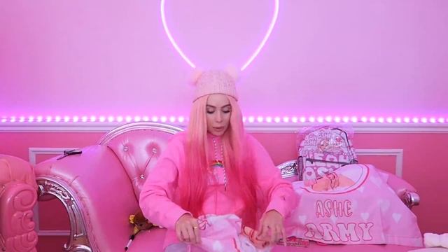 I Bought FAKE LEAH ASHE MERCH... смотреть онлайн