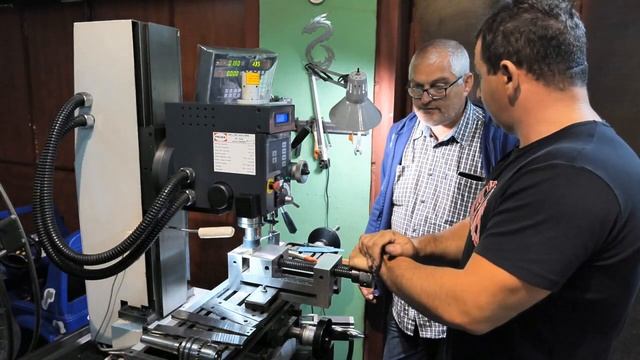 В гостях у Александра Полевого, учусь насаживать больстер смотреть онлайн