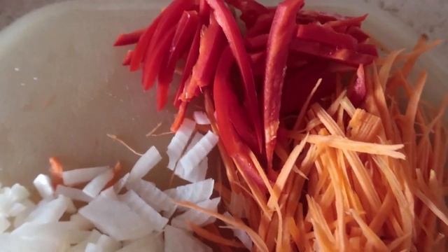 Как приготовить сочный говяжий язык и цветной плов! Отличный ужин для всей семьи! смотреть онлайн