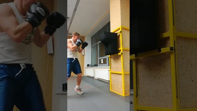 Левый боковой ?Бери на заметку. ??Тренировки по системе Леушина. LeushBoxing смотреть онлайн