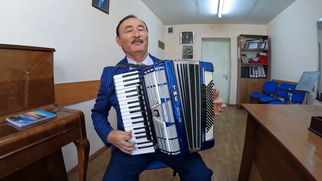 Accordion - Dogdurbai Urmambetov / Doke смотреть онлайн