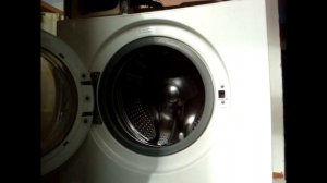 Стиральная машина бежит снизу. Почему течет стиральная машина