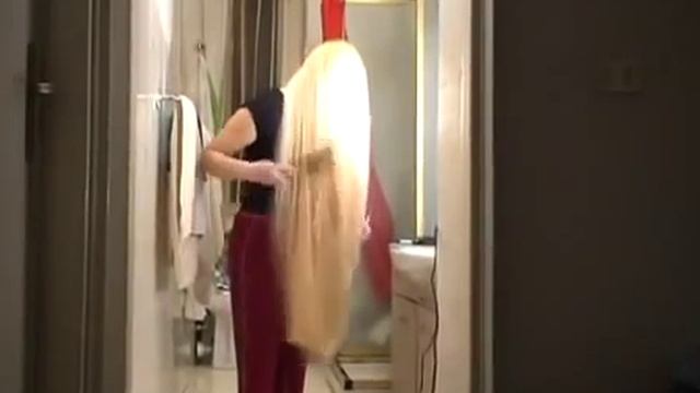 шикарные длинные красивые волосы волосы богатейшее украшение девушки смотреть онлайн
