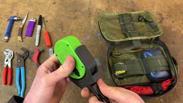 This $200 tool kit keeps me from getting shipwrecked! Maxpedition Beefy EDC pouch tour смотреть онлайн