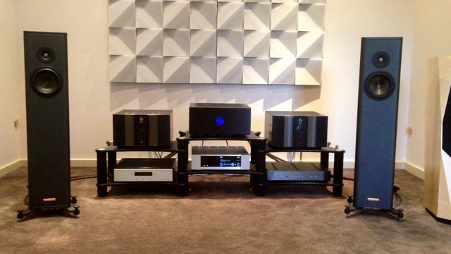MAGICO S1 speakers On Demo at Absolute Hi End смотреть онлайн