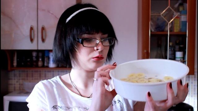 [Radzi] ПЬЯНАЯ КУХНЯ - Бананы на пару о.О смотреть онлайн