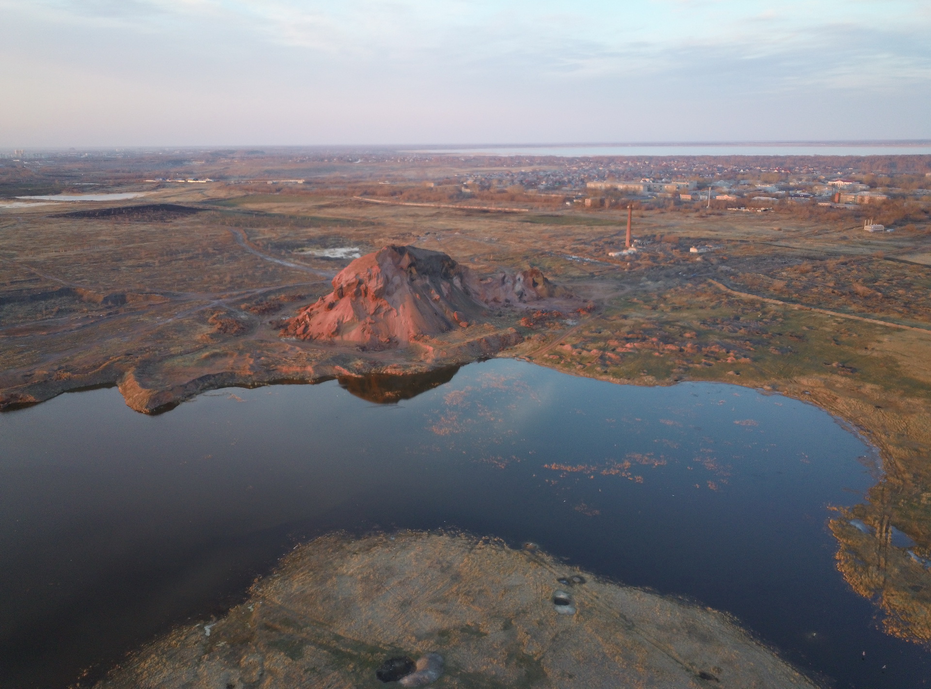 Полёт над заброшенной шахтой «Подозёрная» и её окрестностями
