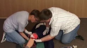 ОКАЗАНИЕ ПЕРВОЙ ПОМОЩИ ПРИ ОСТРОЙ КРОВОПОТЕРЕ И ТРАВМАТИЧЕСКОМ ШОКЕ